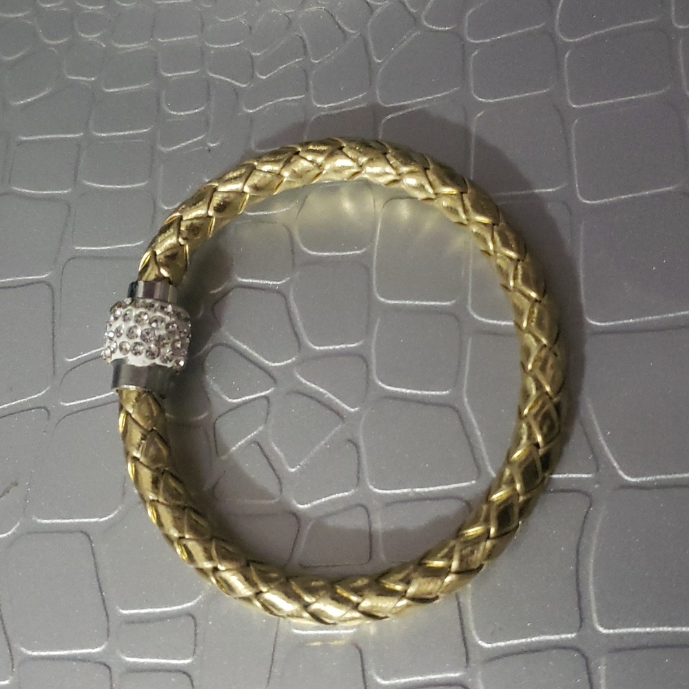 Bracelet - Picture 2 of 6
